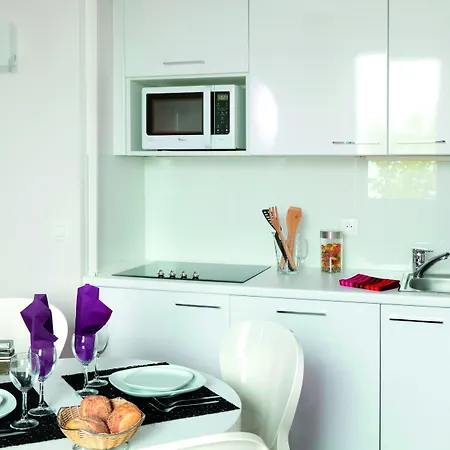 Appart'city Confort Grenoble Inovallee Apart Otel 3*